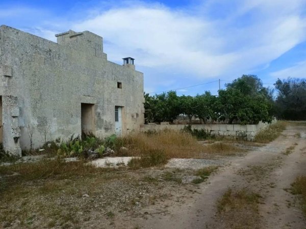 casa indipendente in vendita a Cursi