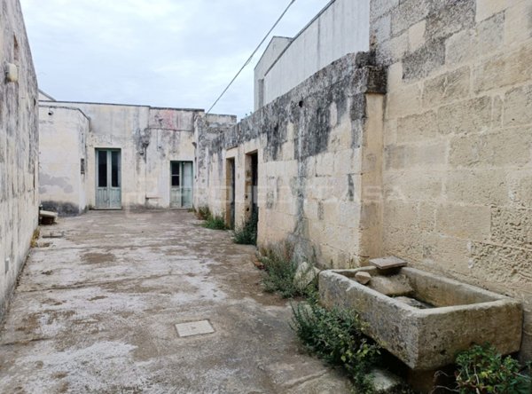 casa indipendente in vendita a Cursi