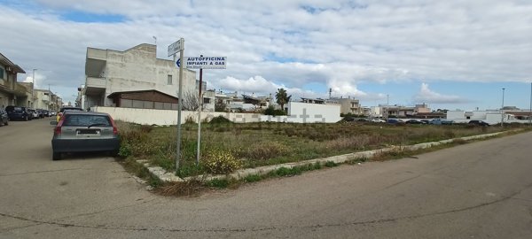 terreno edificabile in vendita a Cursi