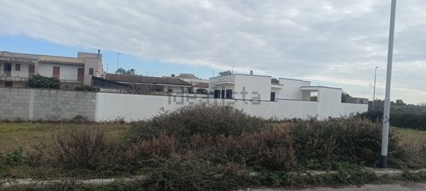 terreno edificabile in vendita a Cursi