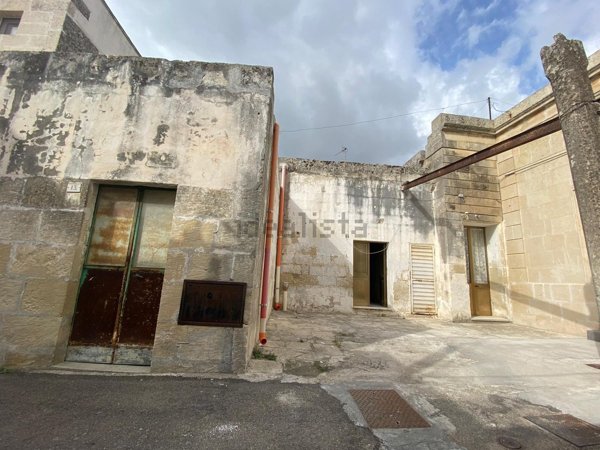 casa indipendente in vendita a Cursi