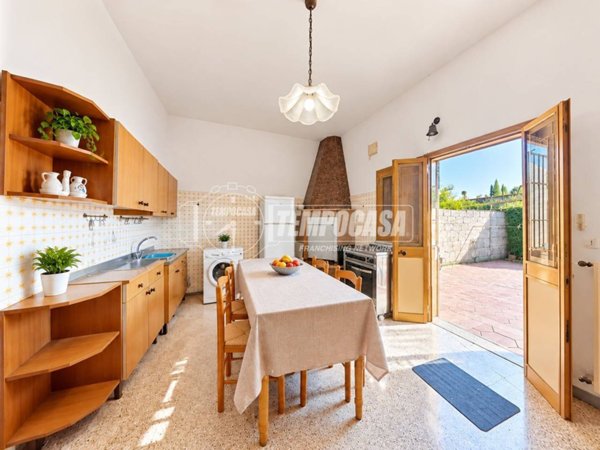 casa indipendente in vendita a Cursi