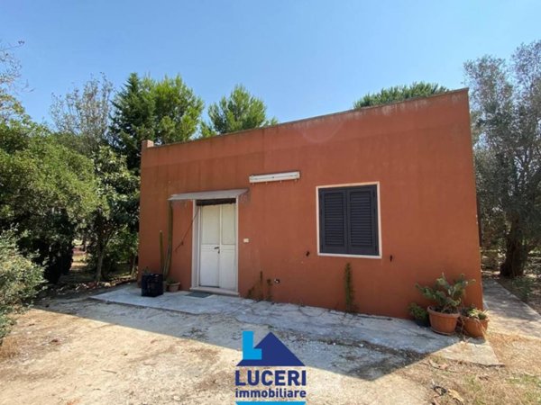 casa indipendente in vendita a Cutrofiano