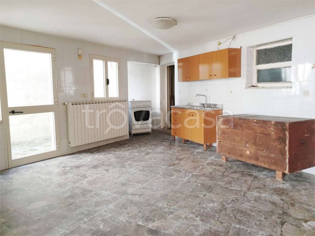casa indipendente in vendita a Cutrofiano