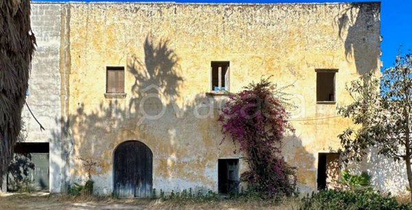casa indipendente in vendita a Cutrofiano