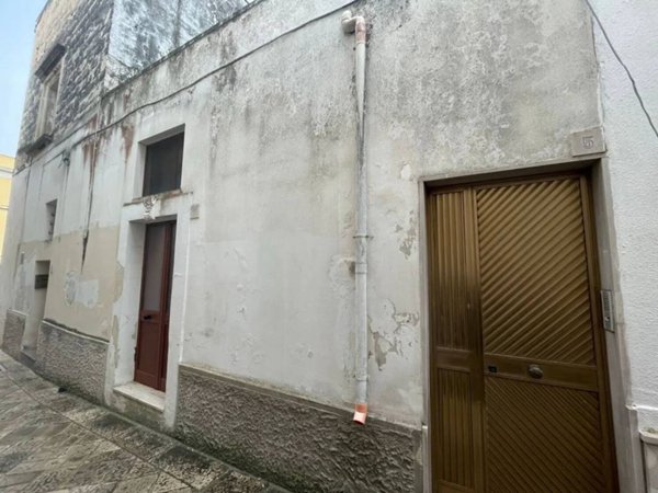 casa indipendente in vendita a Cutrofiano