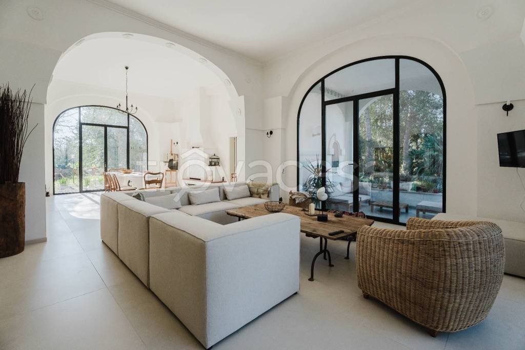 casa indipendente in vendita a Cutrofiano