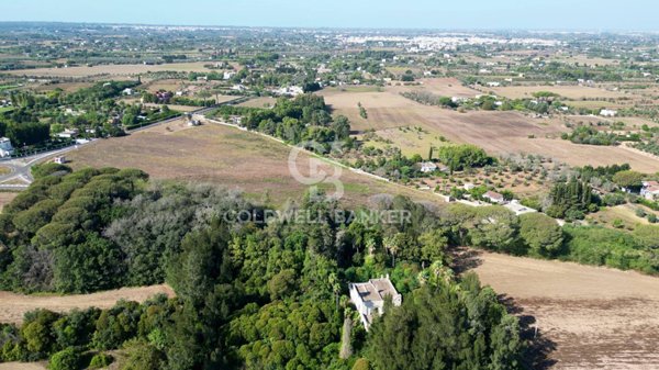 casa indipendente in vendita a Cutrofiano