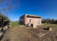 casa indipendente in vendita a Cutrofiano
