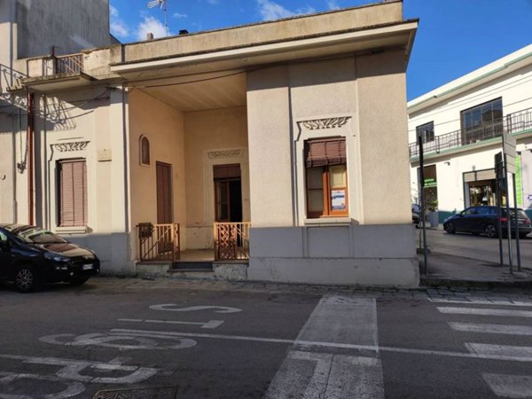 casa indipendente in vendita a Cutrofiano