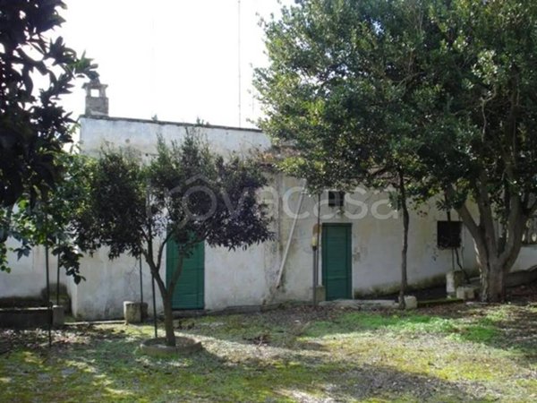 casa indipendente in vendita a Cutrofiano