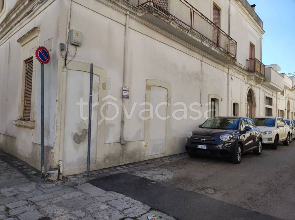 casa indipendente in vendita a Cutrofiano