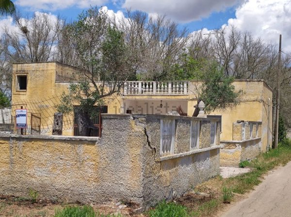 quadrivano in vendita a Cutrofiano