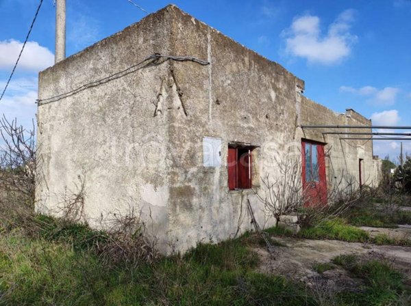 casa indipendente in vendita a Cutrofiano
