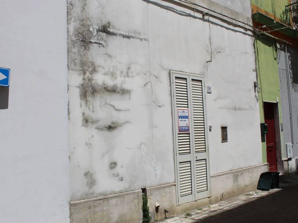 casa indipendente in vendita a Cutrofiano