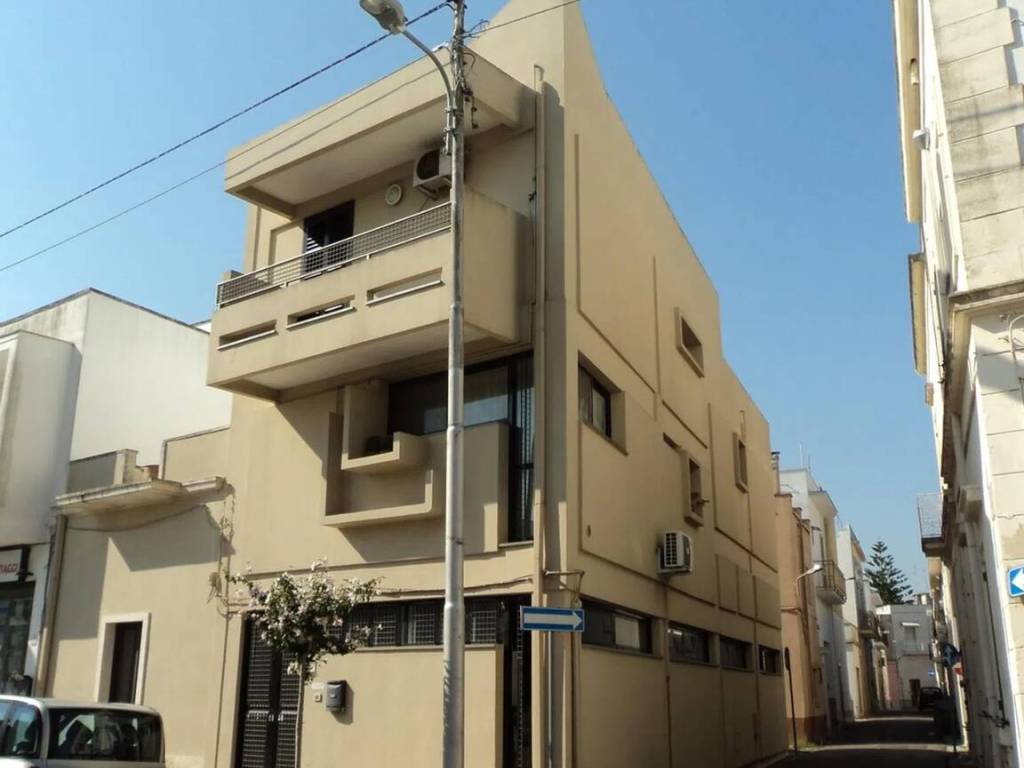 casa indipendente in vendita a Cutrofiano