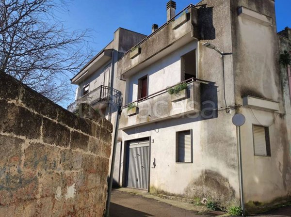 casa indipendente in vendita a Cutrofiano
