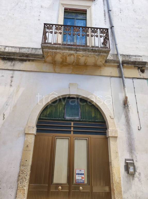 casa indipendente in vendita a Cutrofiano