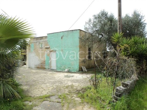 casa indipendente in vendita a Cutrofiano