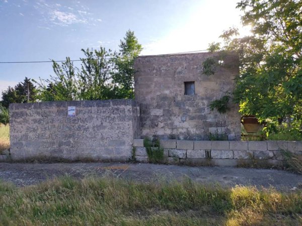 casa indipendente in vendita a Cutrofiano