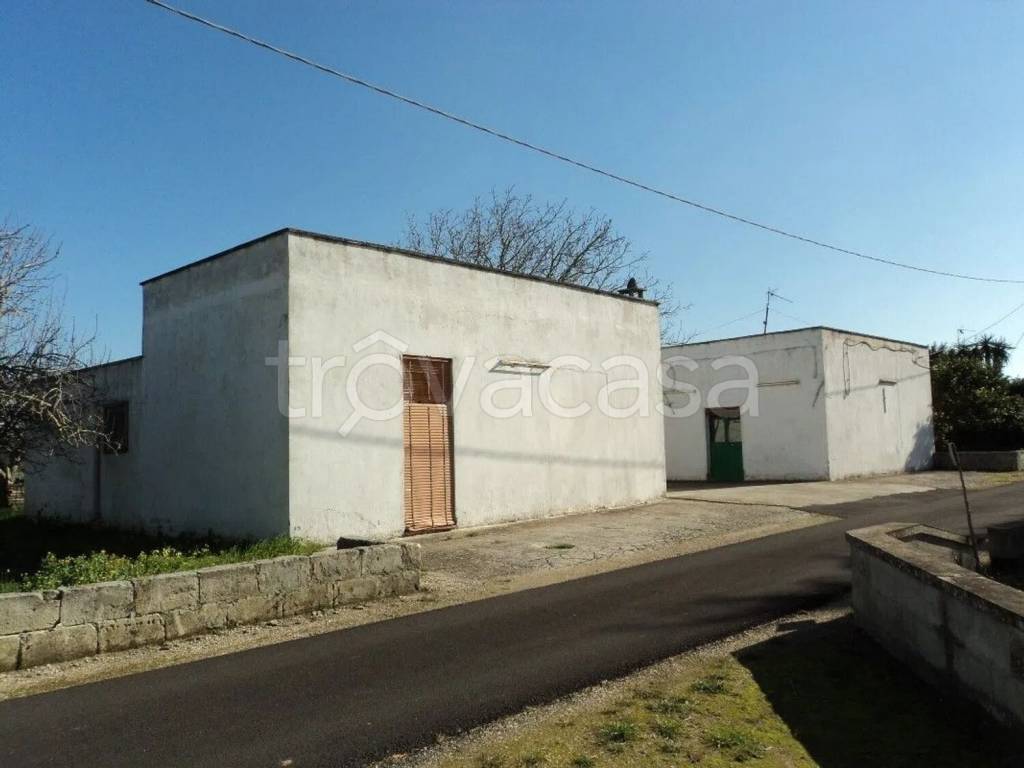 casa indipendente in vendita a Cutrofiano