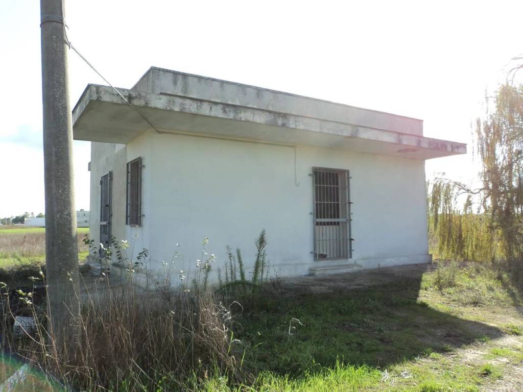 casa indipendente in vendita a Cutrofiano