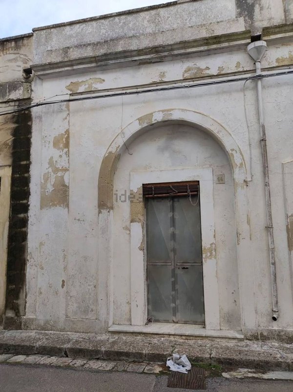 casa indipendente in vendita a Cutrofiano