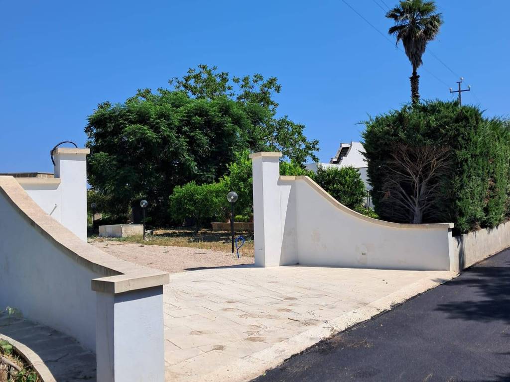 casa indipendente in vendita a Cutrofiano