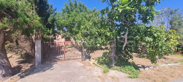 casa indipendente in vendita a Cutrofiano