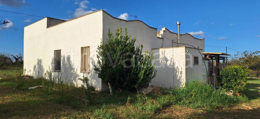 casa indipendente in vendita a Cutrofiano