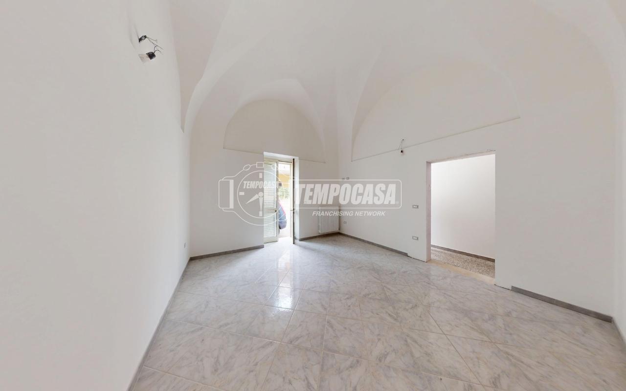 casa indipendente in vendita a Cutrofiano
