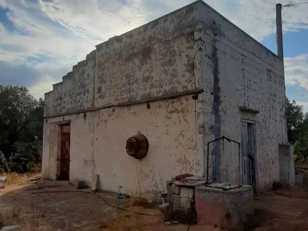 casa indipendente in vendita a Cutrofiano