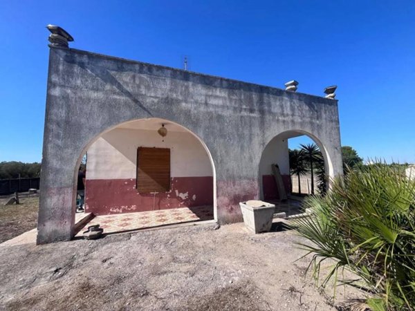 casa indipendente in vendita a Cutrofiano