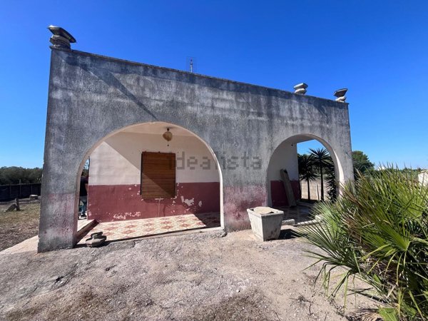casa indipendente in vendita a Cutrofiano