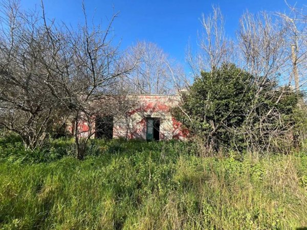 casa indipendente in vendita a Cutrofiano