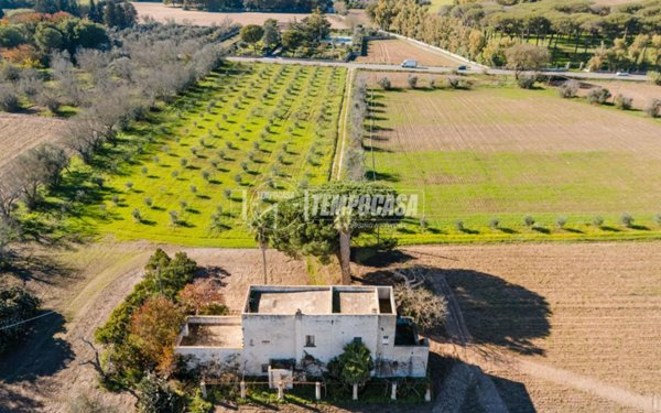 negozio in vendita a Cutrofiano