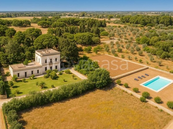 villa in vendita a Cutrofiano