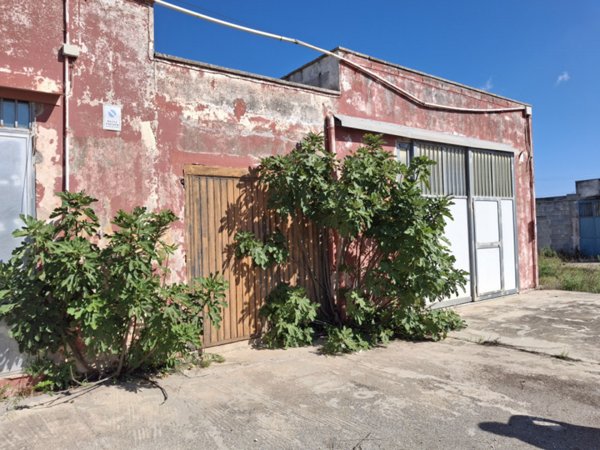 casa indipendente in vendita a Cutrofiano