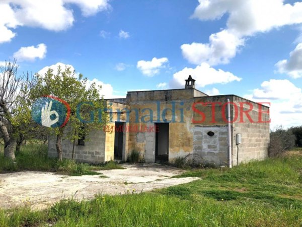casa indipendente in vendita a Cutrofiano