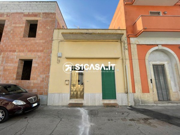 casa semindipendente in vendita a Cutrofiano