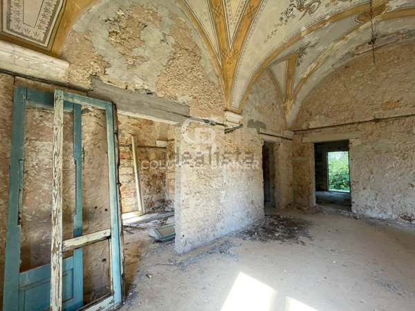 casa indipendente in vendita a Cutrofiano