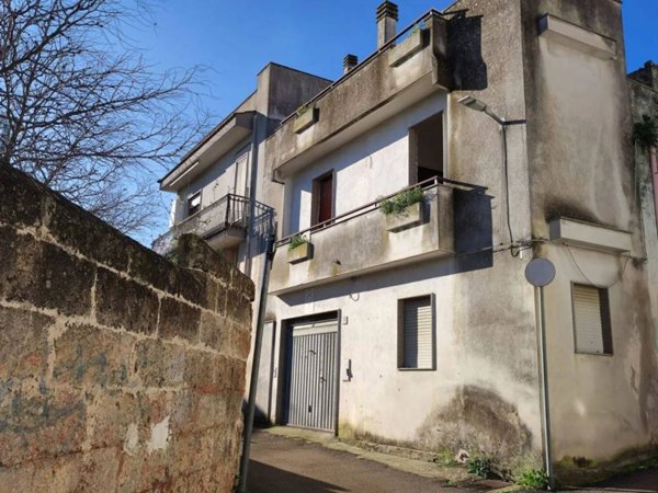 casa indipendente in vendita a Cutrofiano