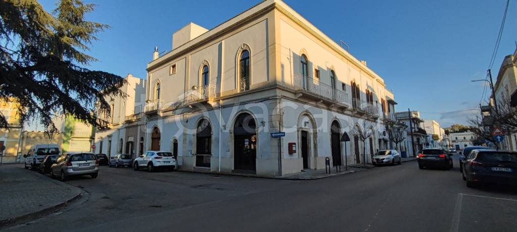negozio in vendita a Cutrofiano