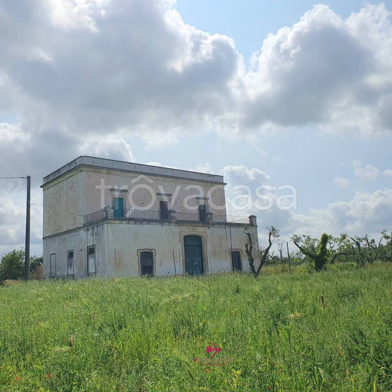 casa indipendente in vendita a Cutrofiano