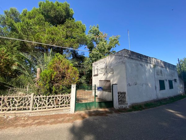 casa indipendente in vendita a Cutrofiano