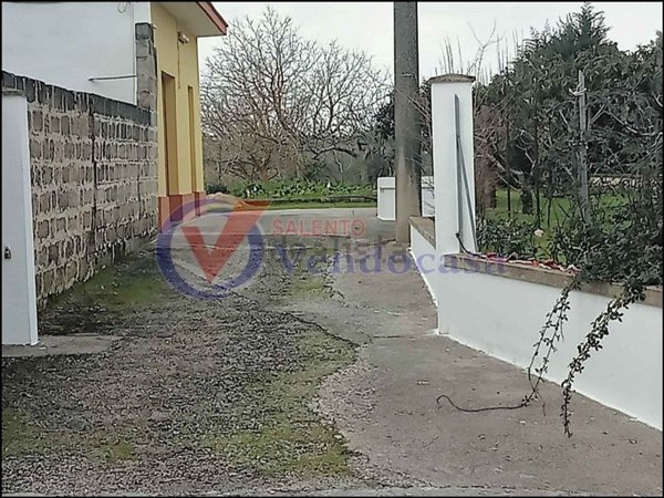 casa indipendente in vendita a Cutrofiano