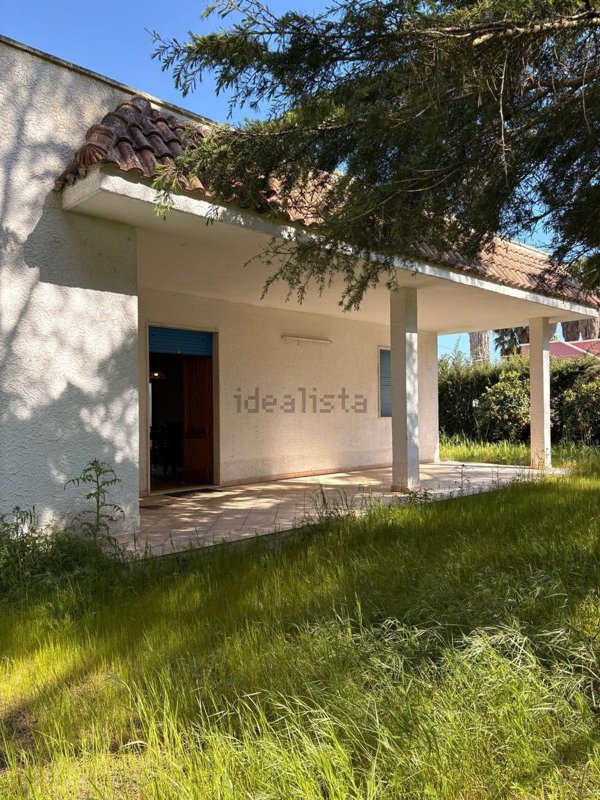 casa indipendente in vendita a Cutrofiano