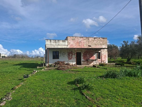 quadrivano in vendita a Cutrofiano