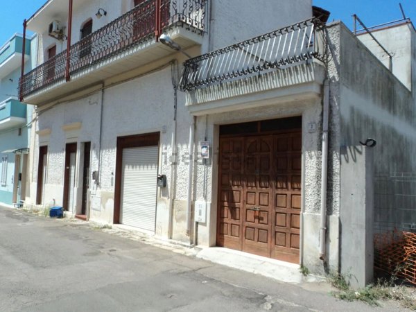 pentavano in vendita a Cutrofiano