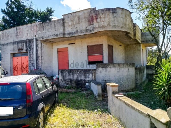 casa indipendente in vendita a Cutrofiano